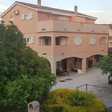 Ivanka G Apartment Malinska