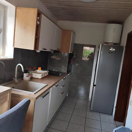 Ivanka G Apartament *